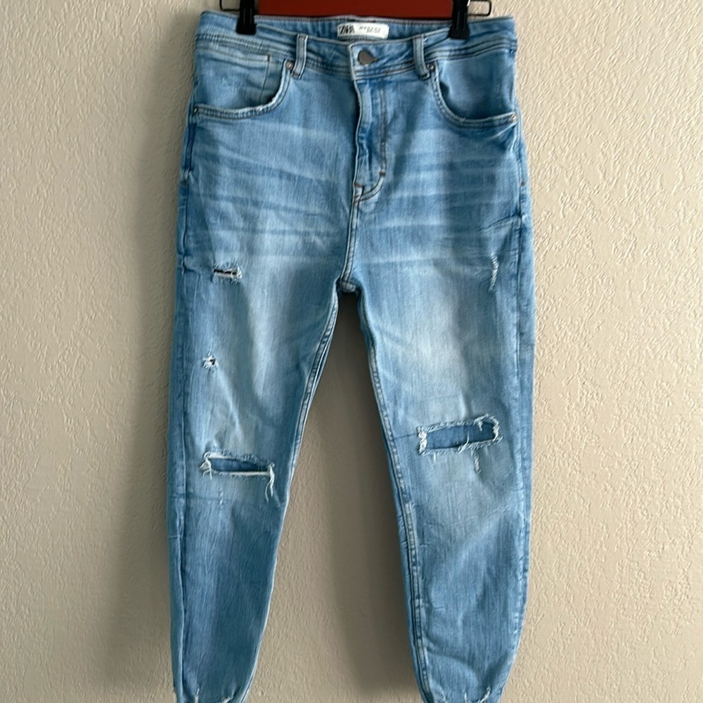 Zara Women's Ripped High Rise Jeans Sizes 32 - Picture 1 of 6